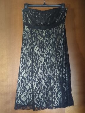 Forever 21 Black Lace Strapless Dress with Gold Lining